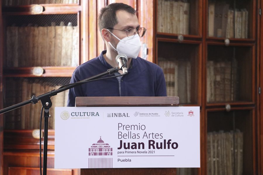 Presentan "Premio Bellas Artes Juan Rulfo para primer novela 2021"