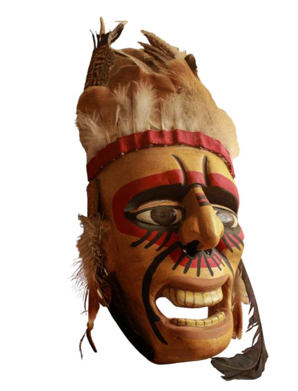 Máscara tallada en madera APACHE II