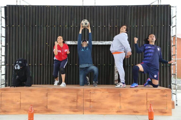 El teatro como medio de educación y desarrollo personal: Explorando las tablas para crecer y aprende