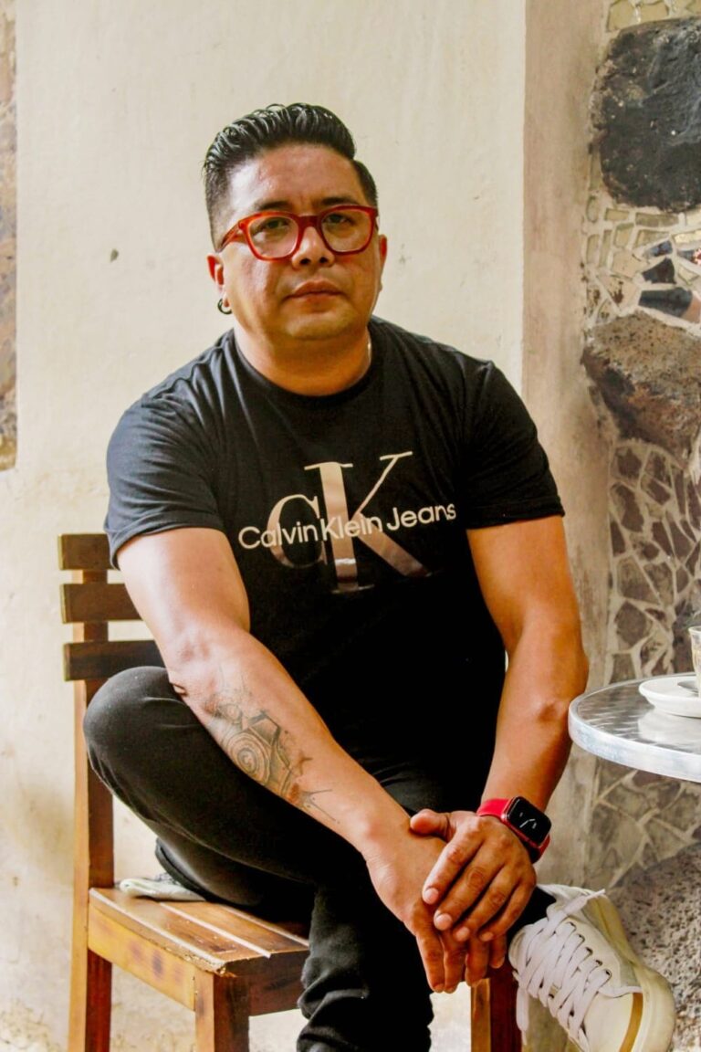 «El teatro no solamente se ve, también se lee»: Luis Antonio Marín