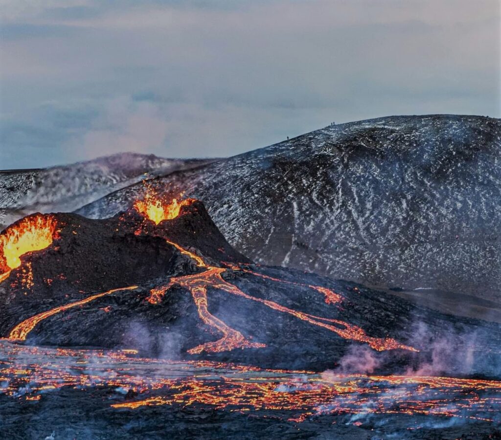 Islandia y la peligrosa maravilla de sus volcanes