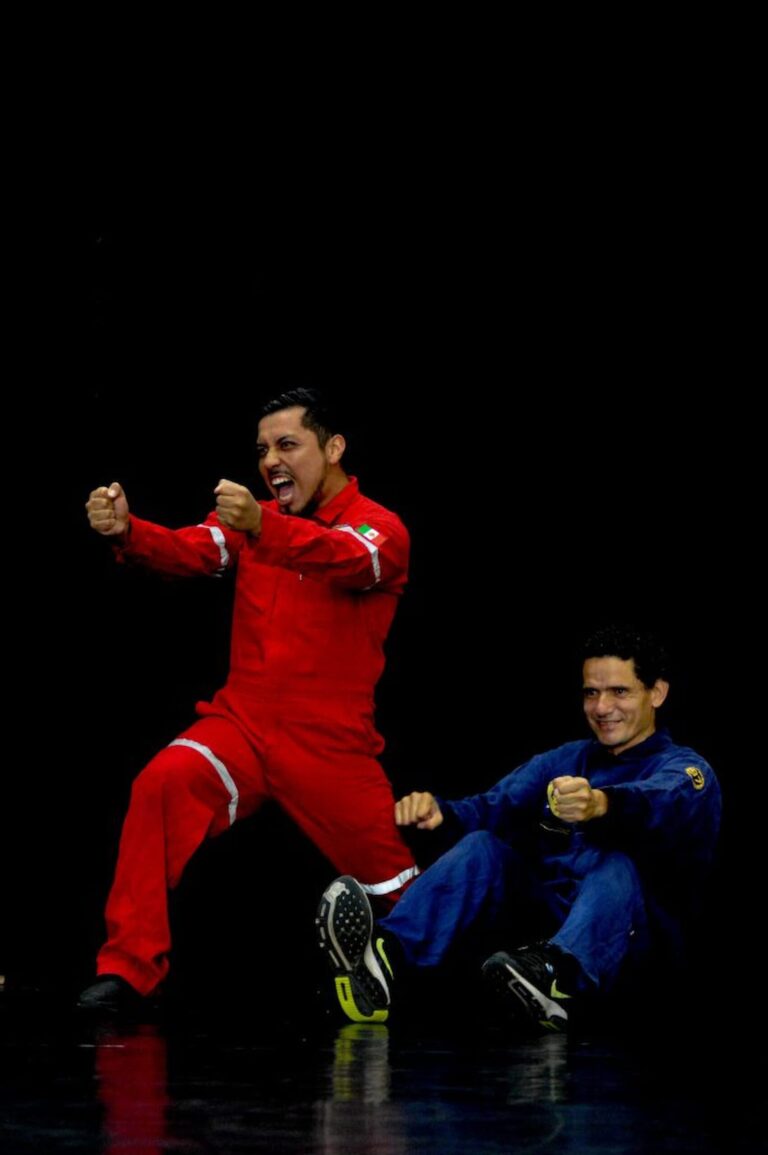 “El auto maceta" danza: Una metáfora de vida, coreografía de Carlos León
