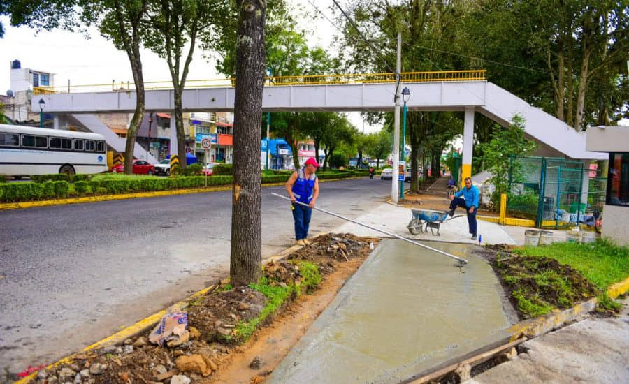 Inicia demolición de puente peatonal en Xalapa; se cerrará vialidad este fin de semana