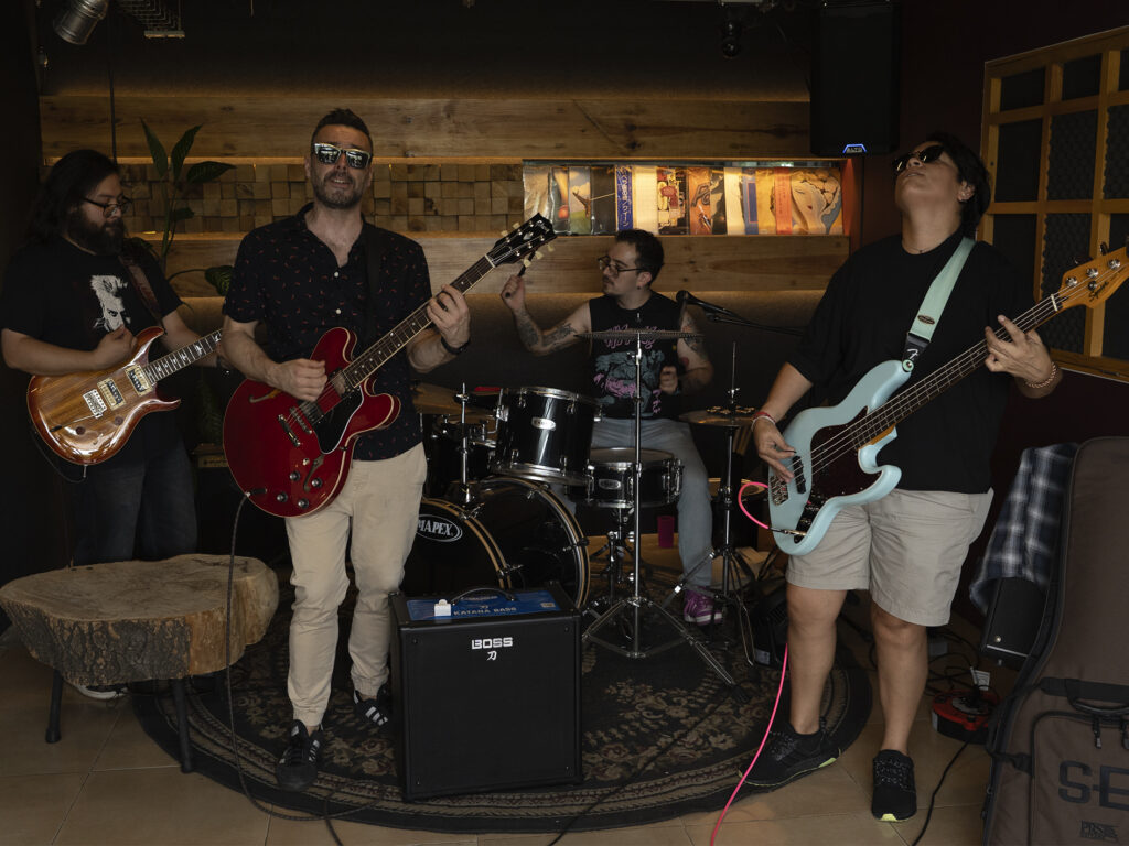 Trazando Caminos, el debut de La Fuerza Invisible que suena a verdad