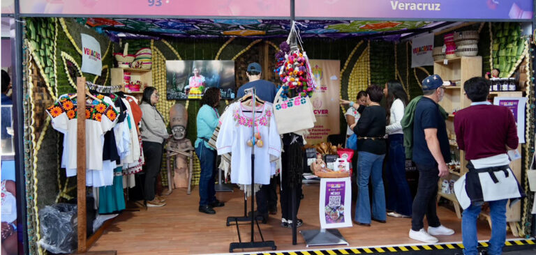 Exponen artesanías de 18 municipios veracruzanos en la FILAH 2026 Exponen artesanías de 18 municipios veracruzanos en la FILAH 2026