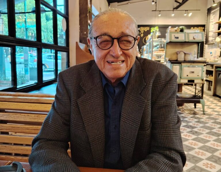 Murió Gabino Palomares, referente de la canción social mexicana, a los 76 años Muere Gabino Palomares, referente de la canción social mexicana, a los 76 años